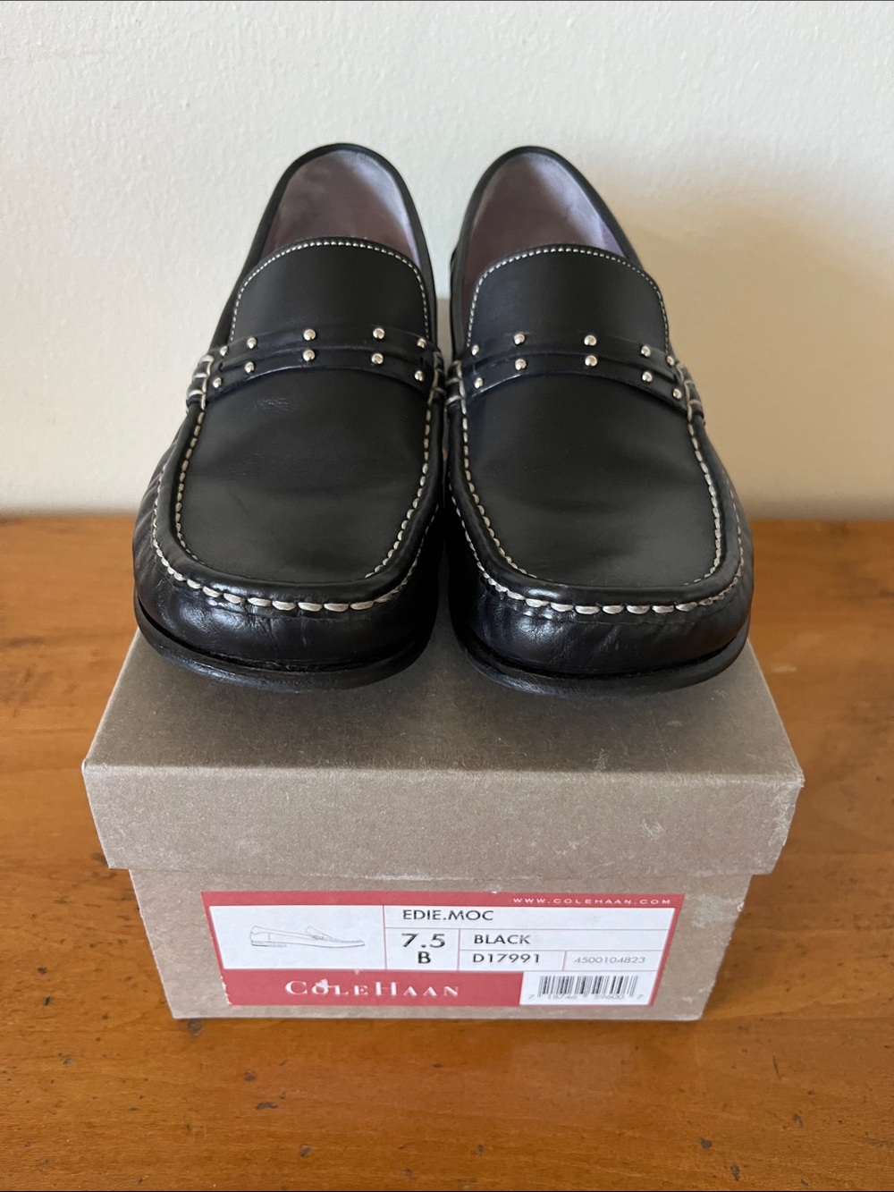 Cole Haan Black Leather Slip-On Loafers w/ Silver Studs Size 7.5.